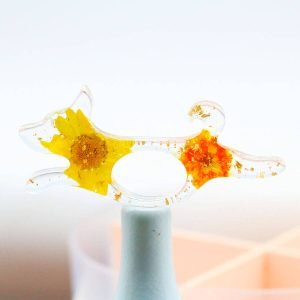 book page thumb holder