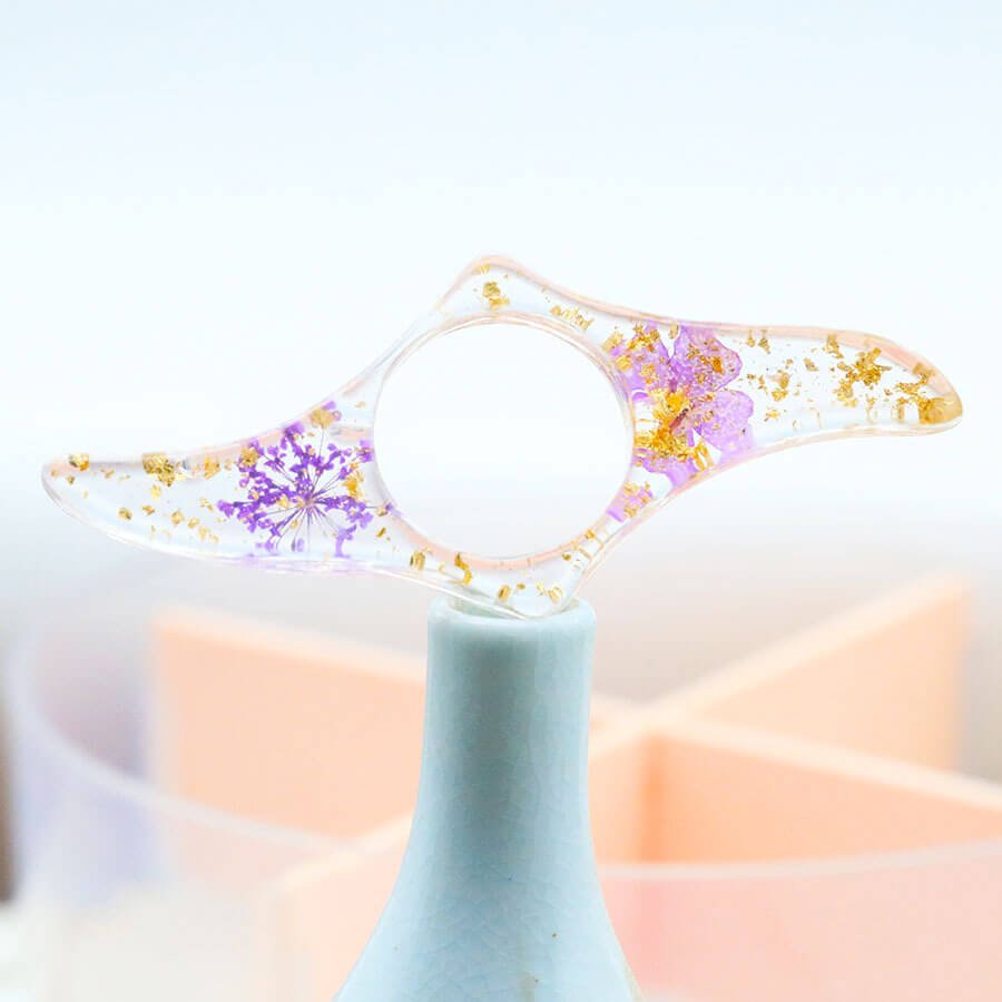 book thumb page holder